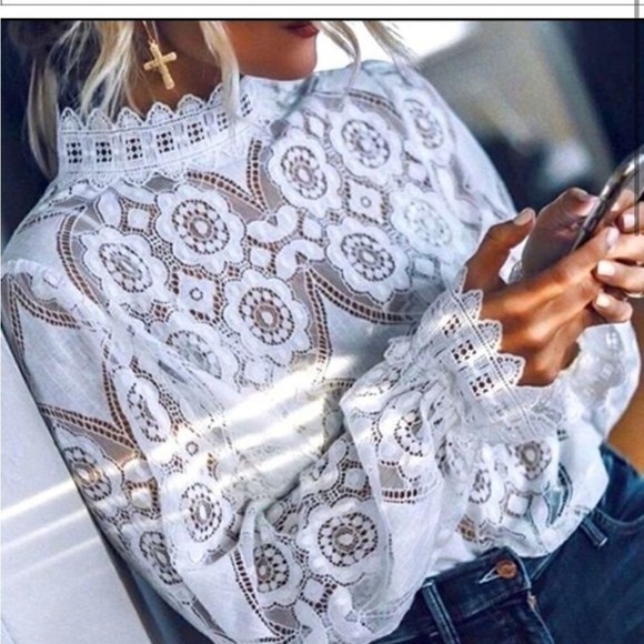 Elegant White Lace Long Sleeve Women's Top Medium - Picture 1 of 15